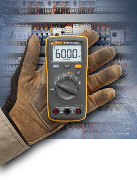 Fluke 106 Palm-sized Digital Multimeter Professional in the palm of your hand